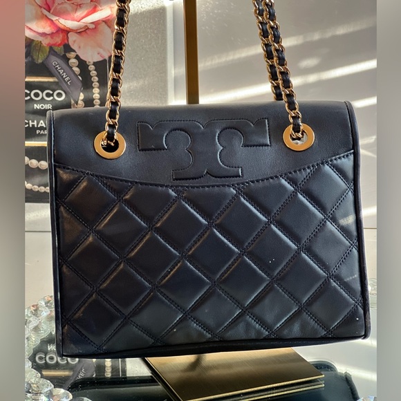 Tory Burch dark blue Quilted savannah convertible. Shoulder or crossbody bag - Picture 14 of 16